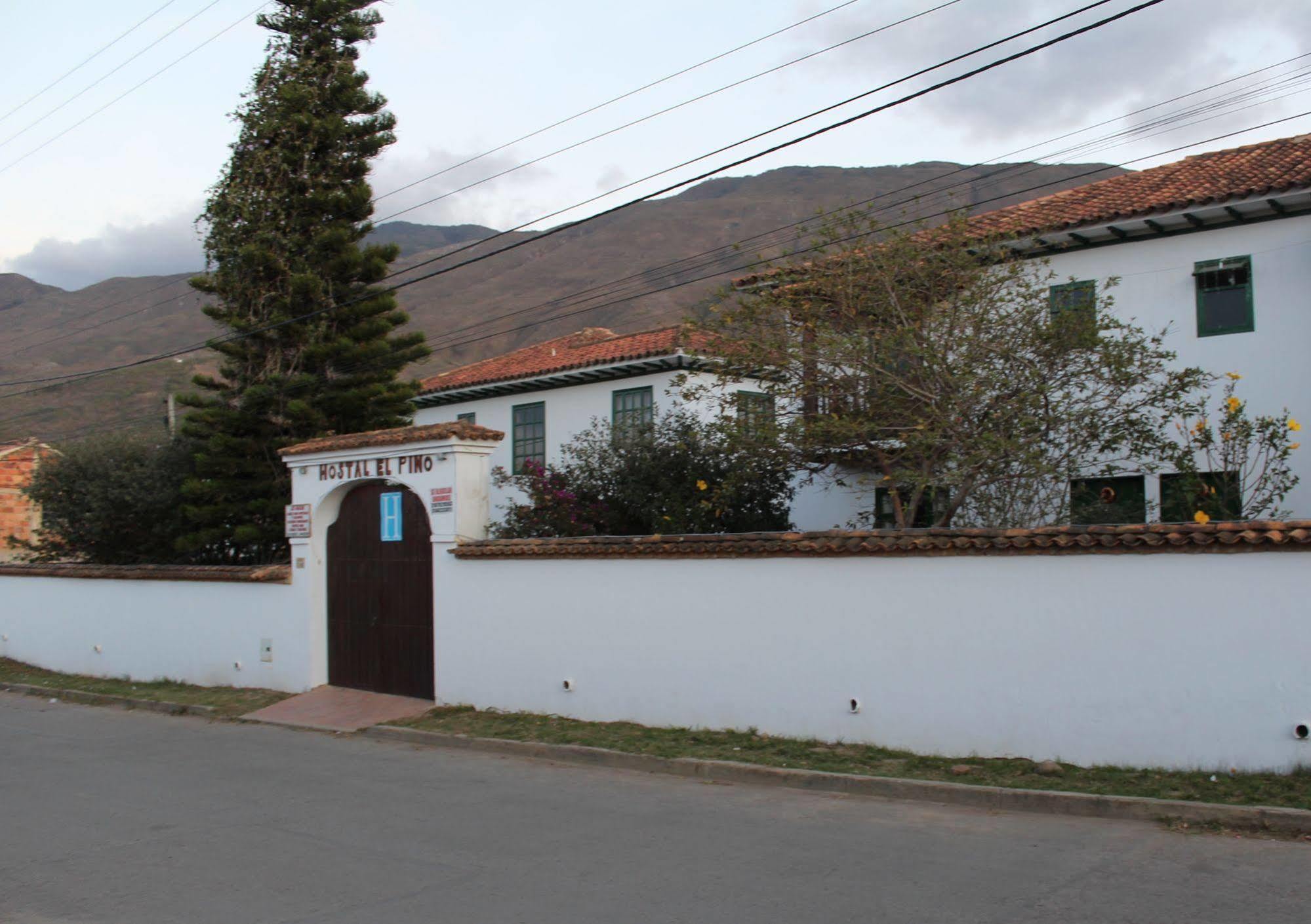 Hostal El Pino Villa de Leyva Exterior foto